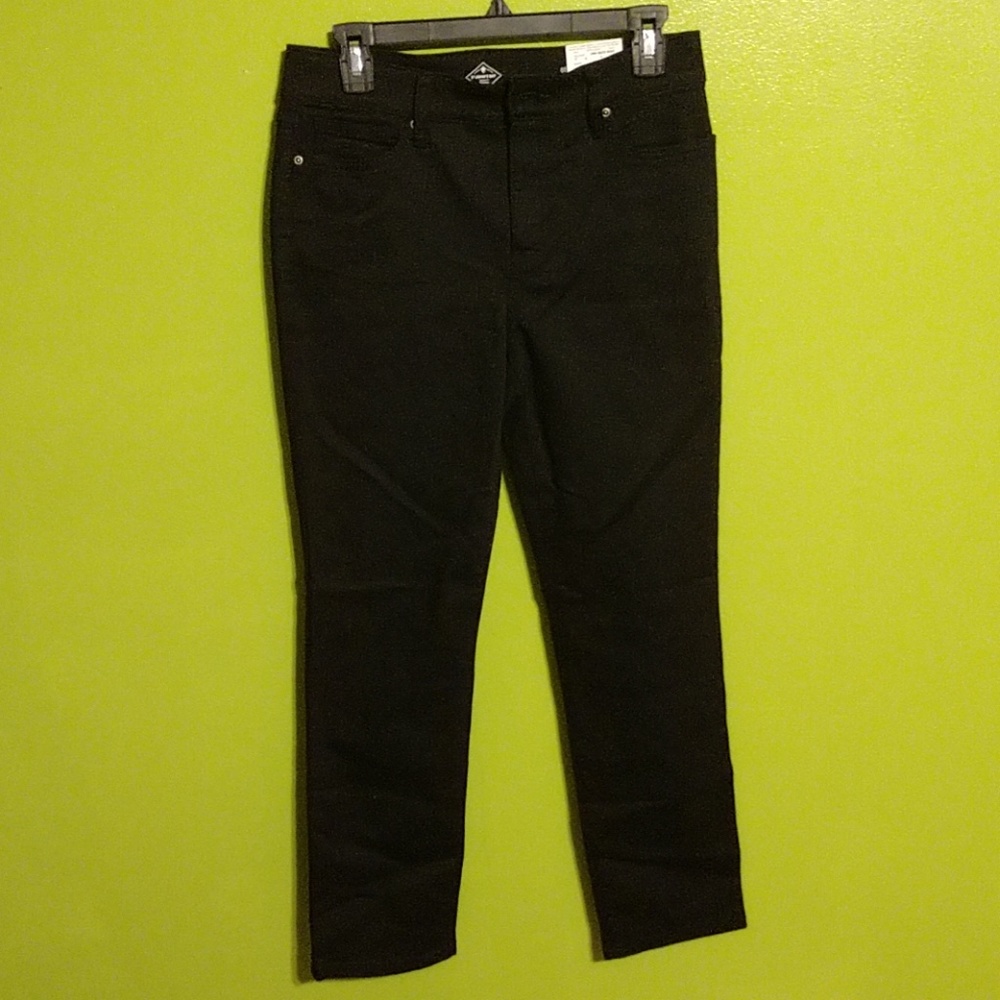 Mid rise straight leg pants